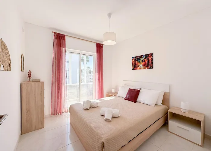 Urban Retreat With Easy Access #1892 *