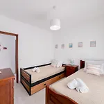 Urban Retreat With Easy Access #1892