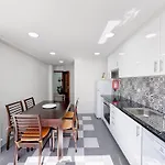 Apartman Urban Retreat With Easy Access #1892