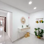 Urban Retreat With Easy Access #1892 *