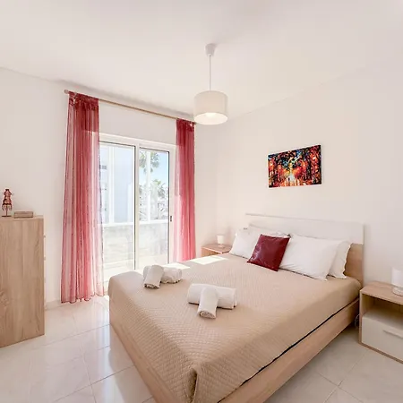 Urban Retreat With Easy Access #1892 *