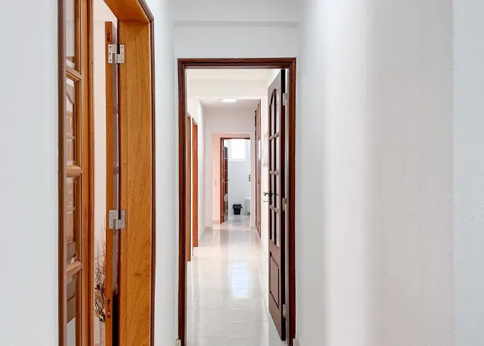 公寓 Urban Retreat With Easy Access #1892