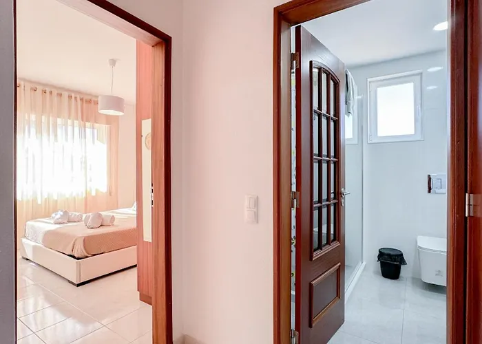 Urban Retreat With Easy Access #1892 *