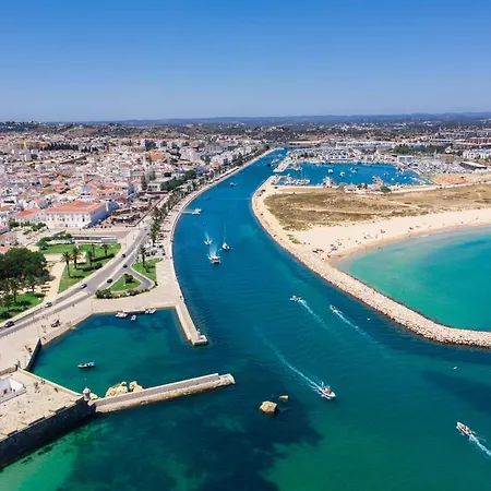 公寓 Urban Retreat With Easy Access #1892 *