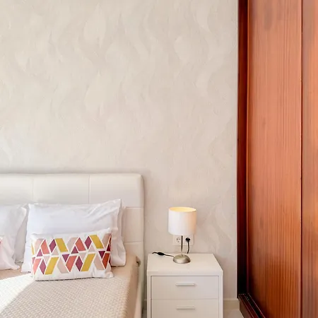 Urban Retreat With Easy Access #1892